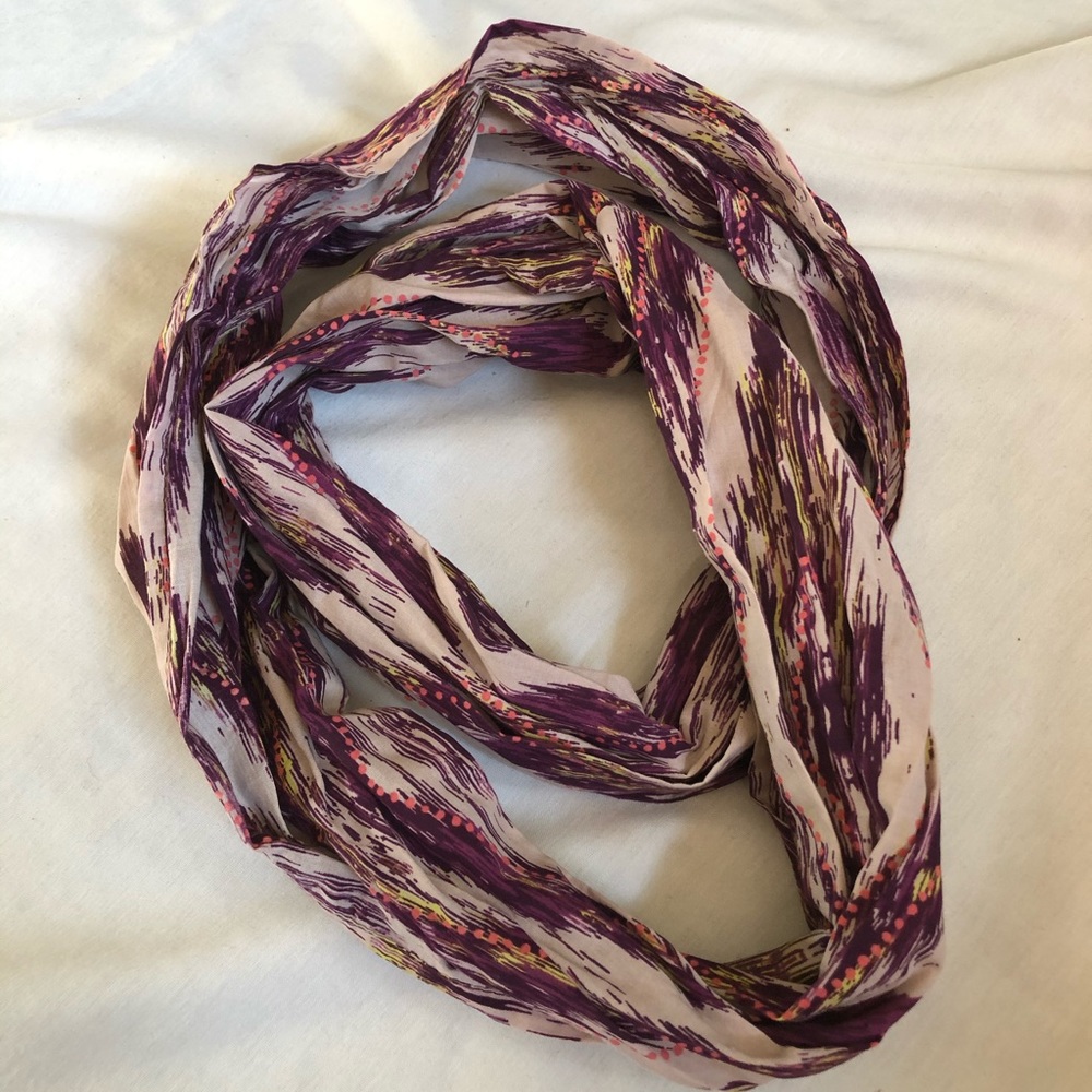 Multicolor infinity scarf